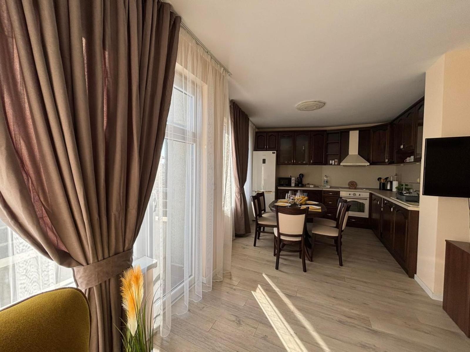 Grand Apartment Bogoridi - Top Center Near To Sea And Sea Garden Burgasz Kültér fotó